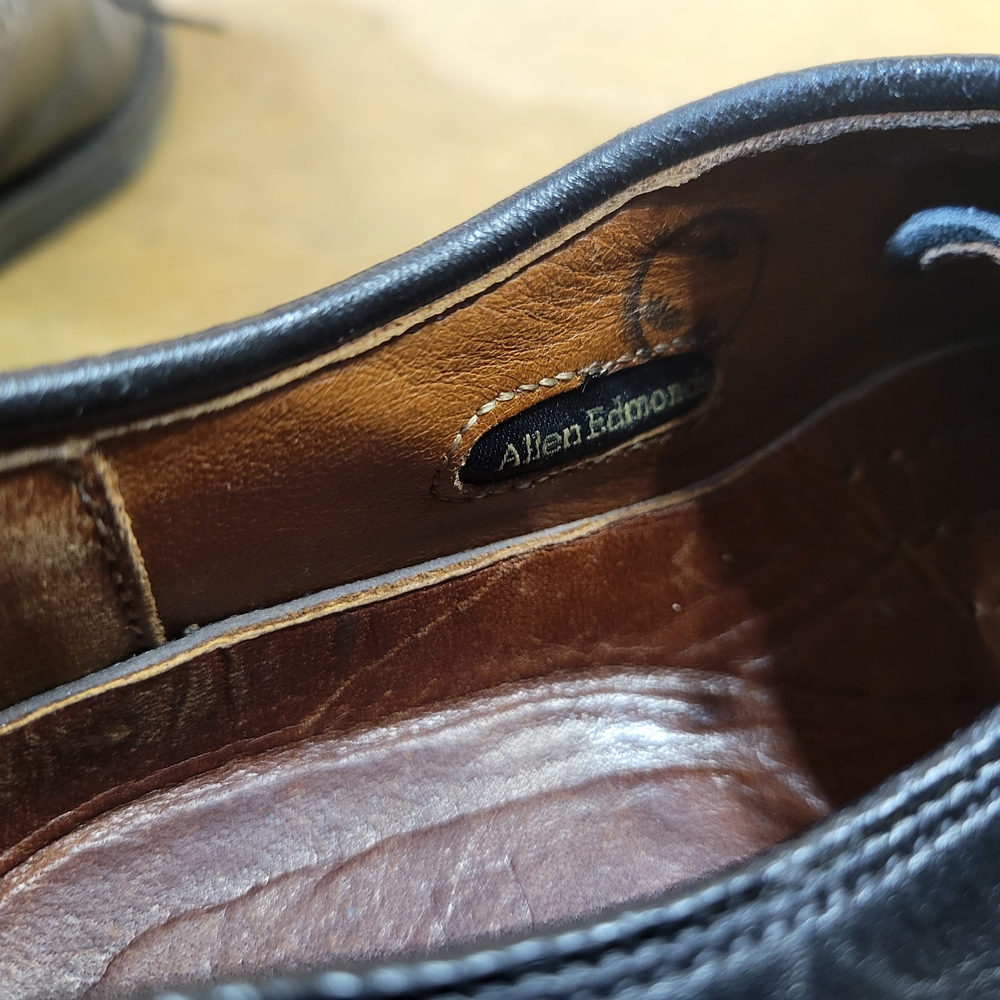 Allen Edmonds Black Leather Oxfords 11 B - Picture 10 of 10